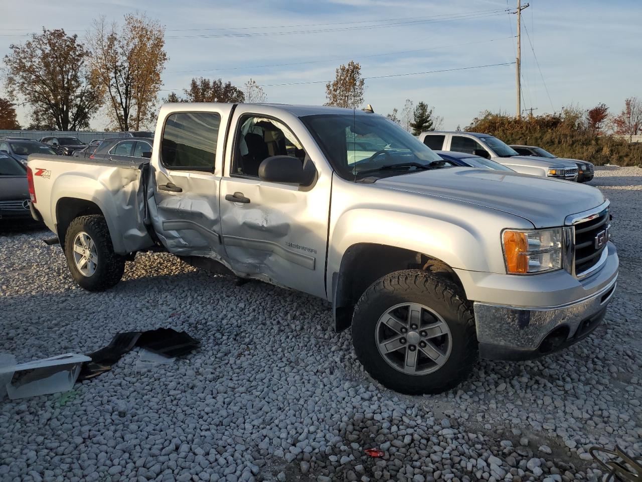 2011 GMC Sierra - Image 4