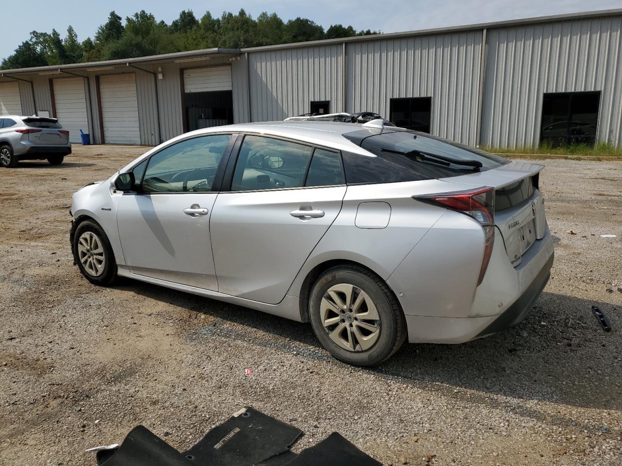 2018 Toyota Prius - Image 2