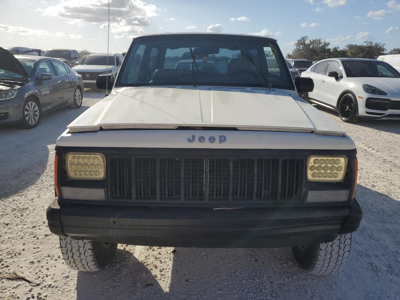 1996 Jeep Grand Cherokee - Image 5