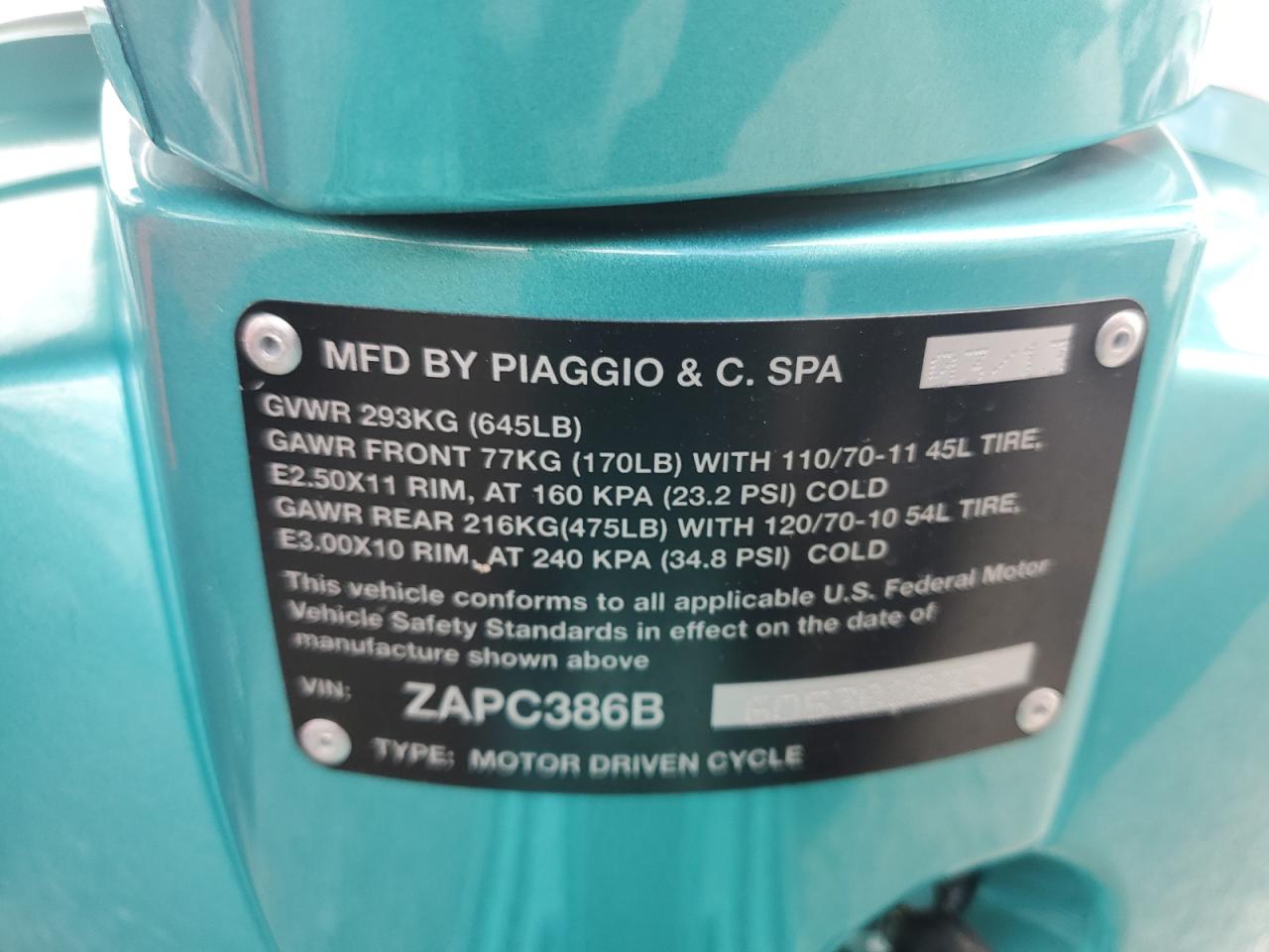 ZAPC386B6D5302833 2013 Vespa Lx 50