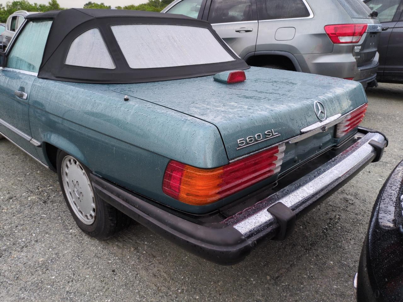 1986 Mercedes-Benz 560 Sl VIN: WDBBA48D8GA051415 Lot: 74110094