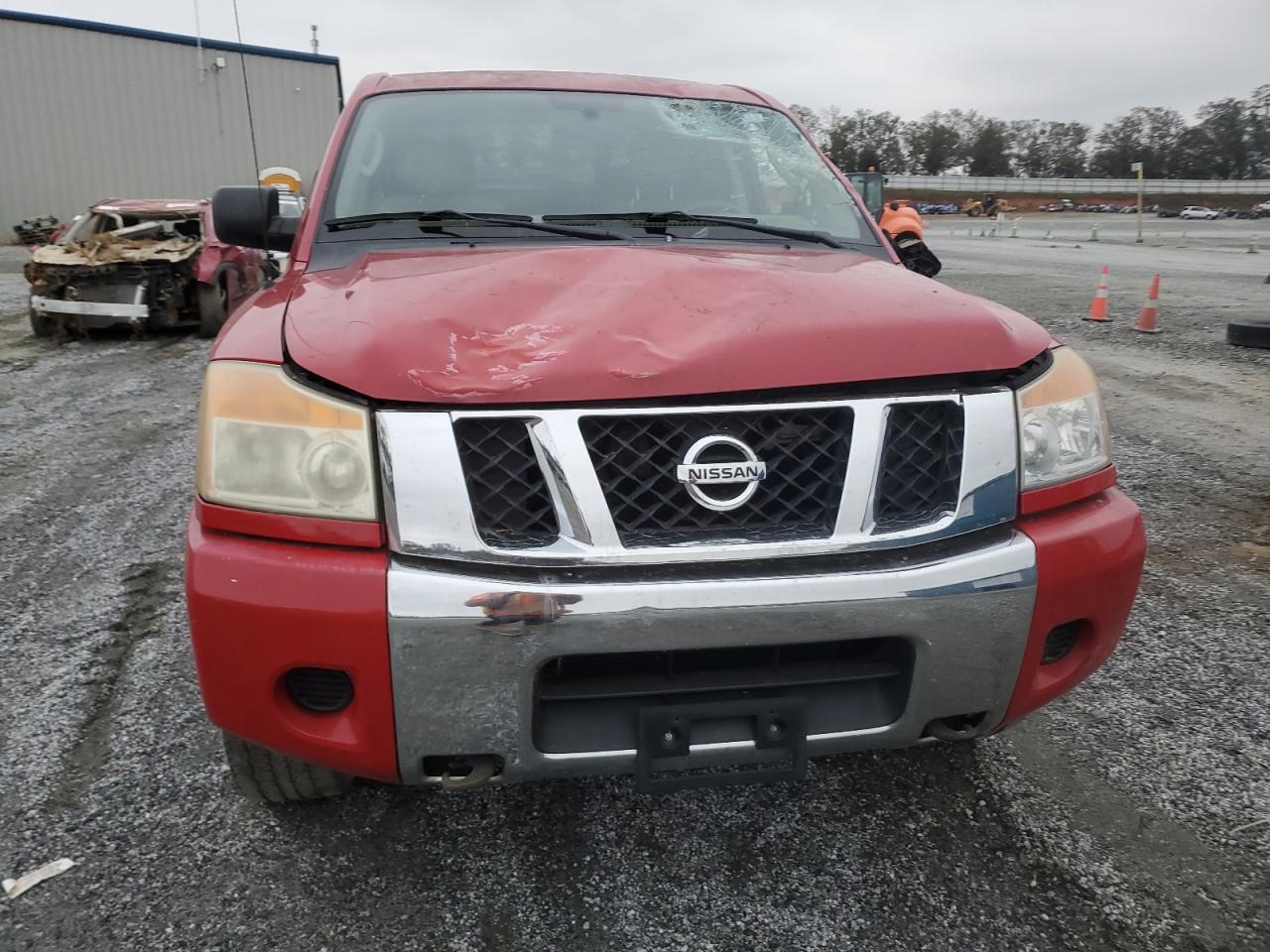 2011 Nissan Titan - Image 5