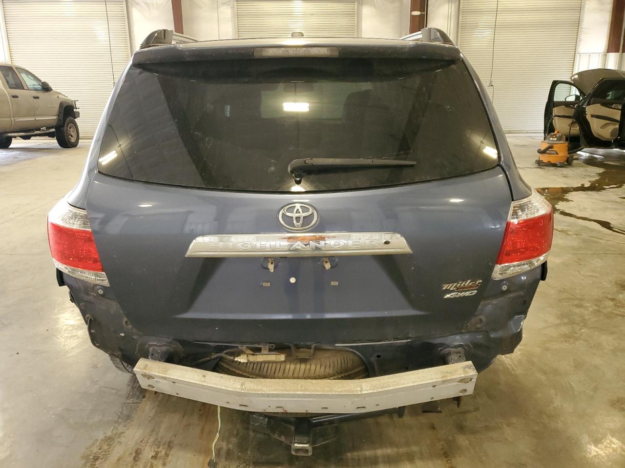 5TDDK3EH0DS267251 2013 Toyota Highlander Limited