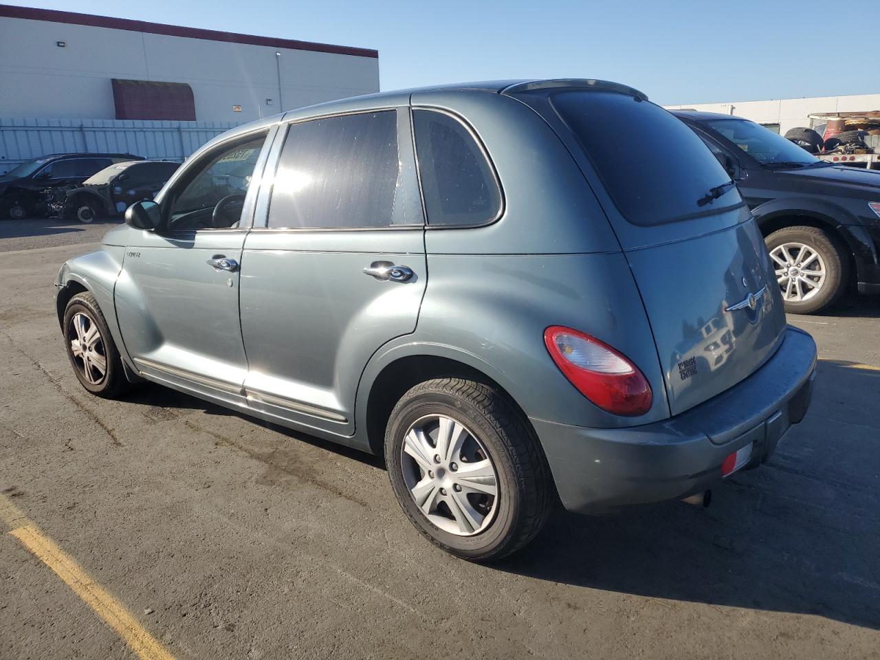 2006 Chrysler PT Cruiser - Image 2