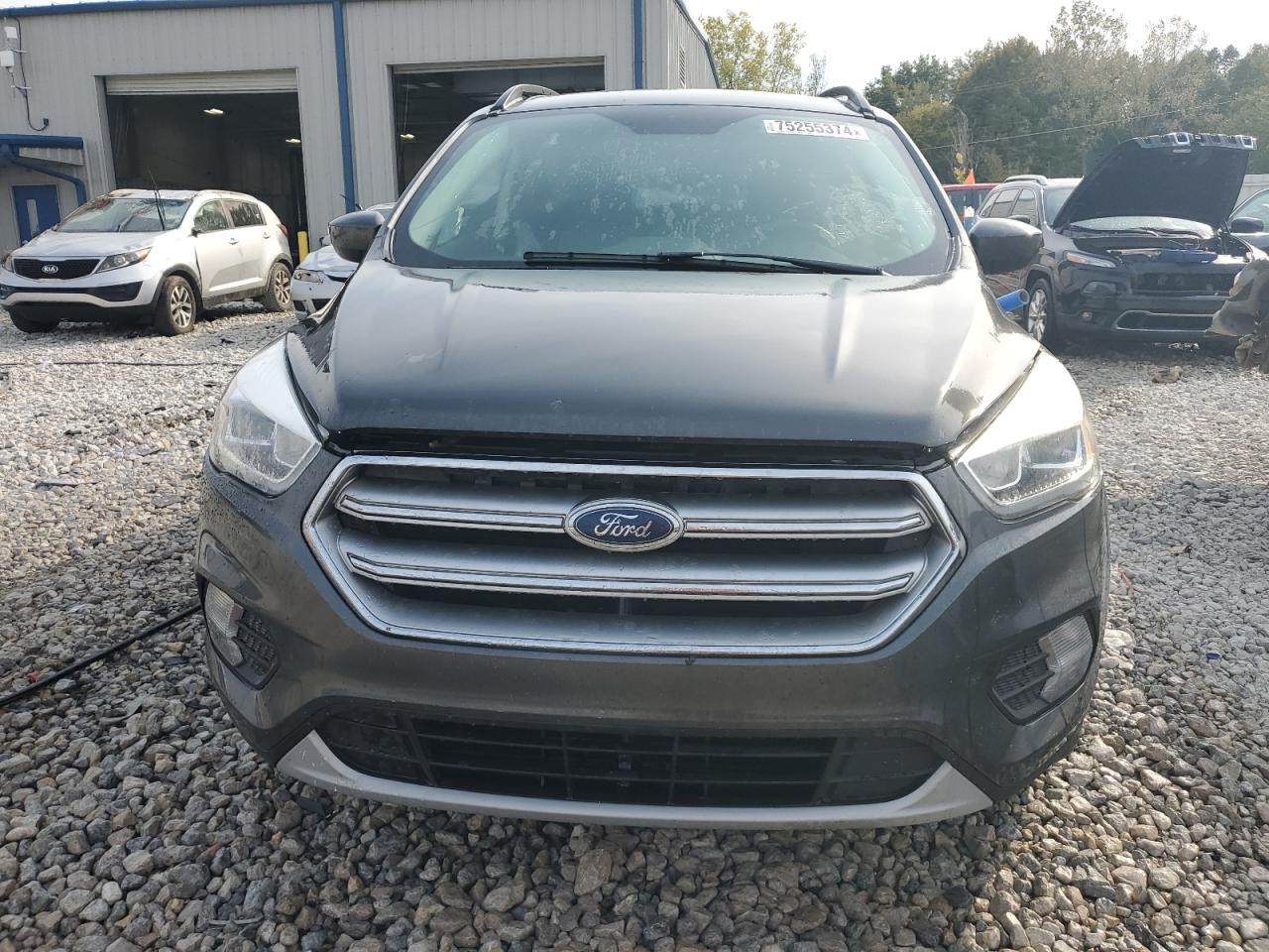2017 Ford Escape - Image 5