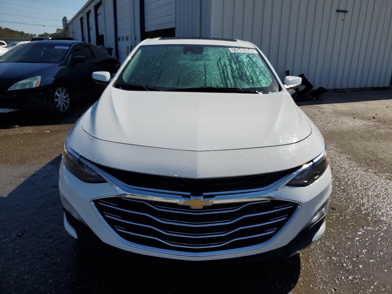 2023 Chevrolet Malibu - Image 5