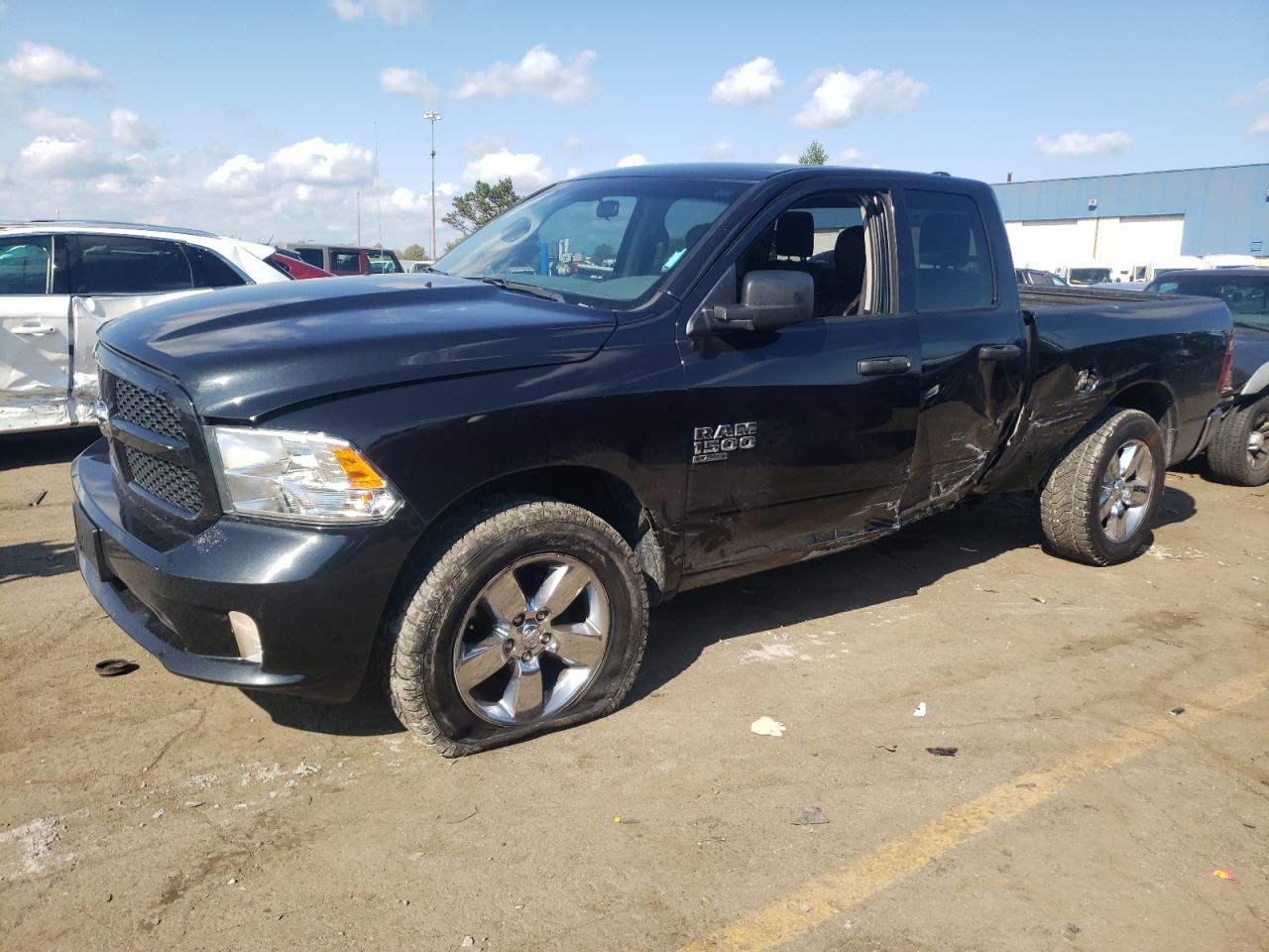 1C6RR7FG5KS548469 2019 Ram 1500 Classic Tradesman