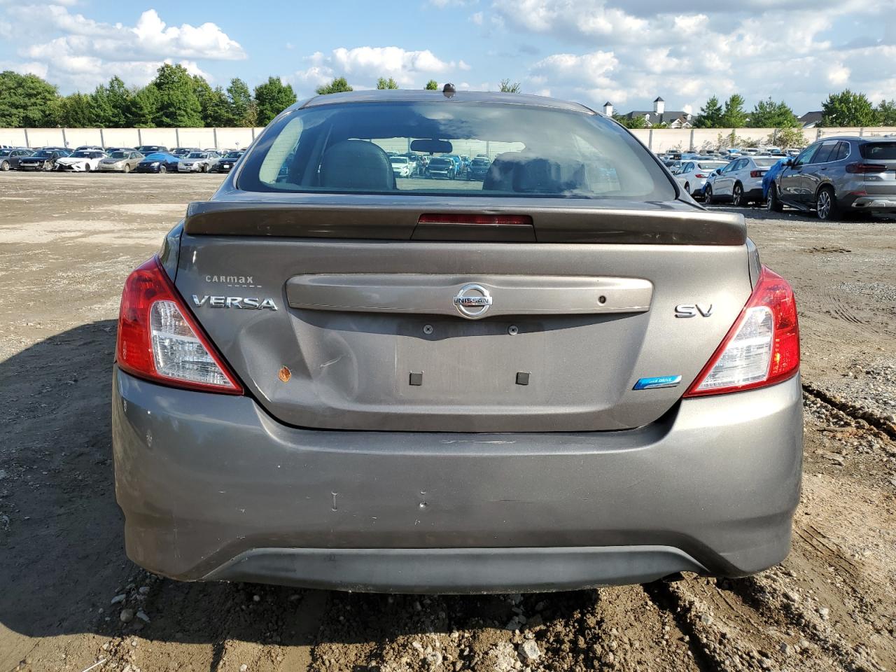 2015 Nissan Versa S VIN: 3N1CN7AP0FL886922 Lot: 74242384