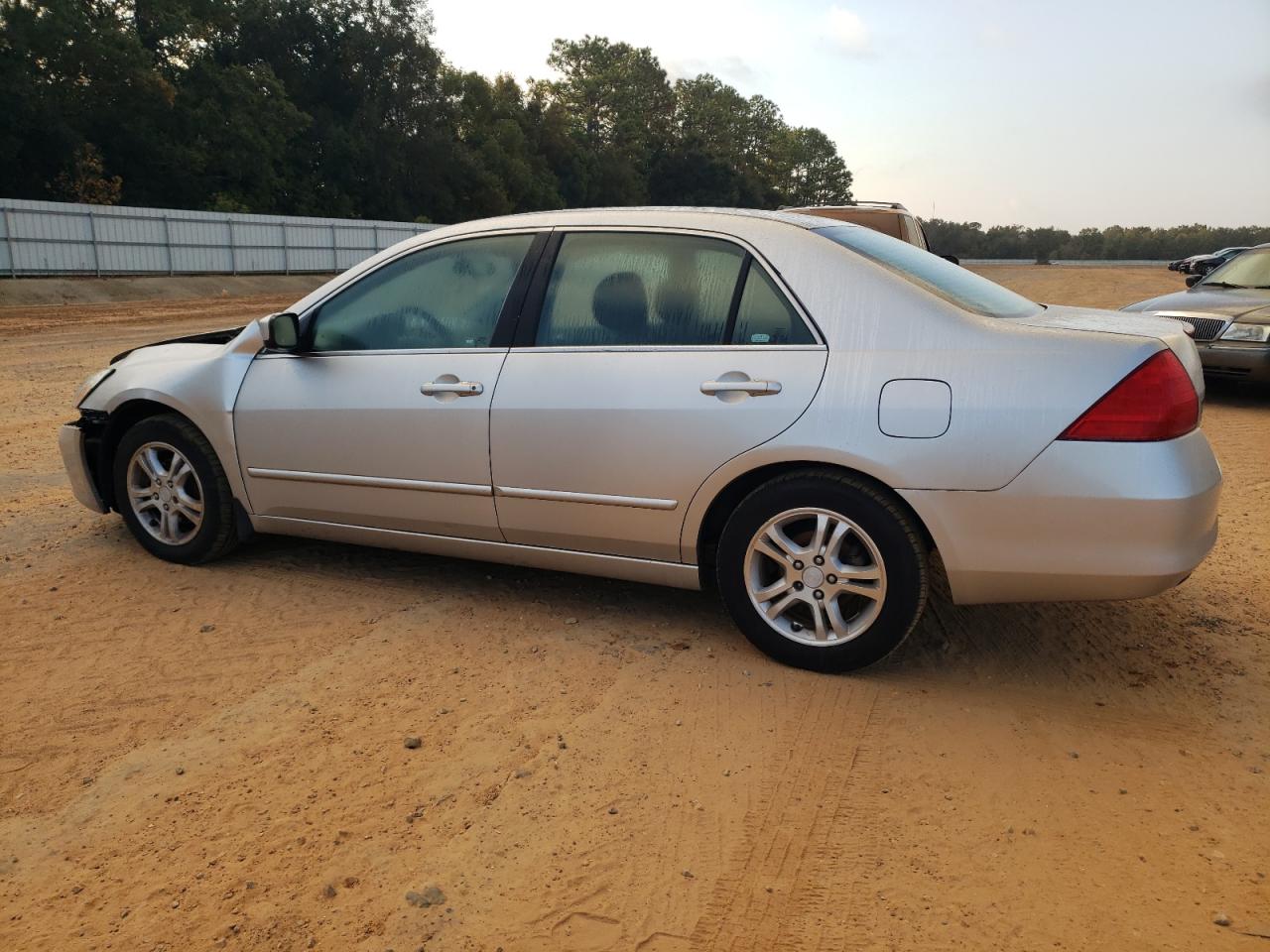 2007 Honda Accord - Image 3
