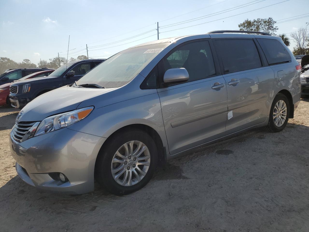 2014 Toyota Sienna - Image 1