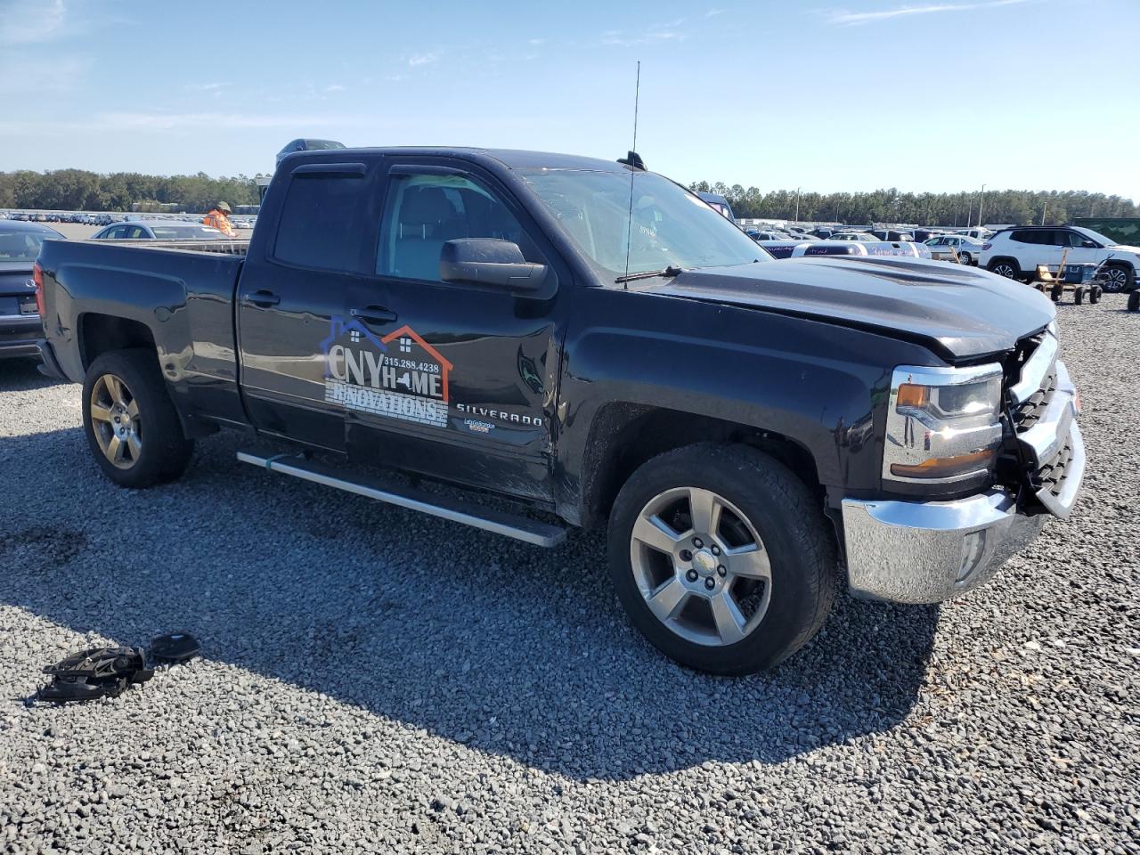 2016 Chevrolet Silverado - Image 4