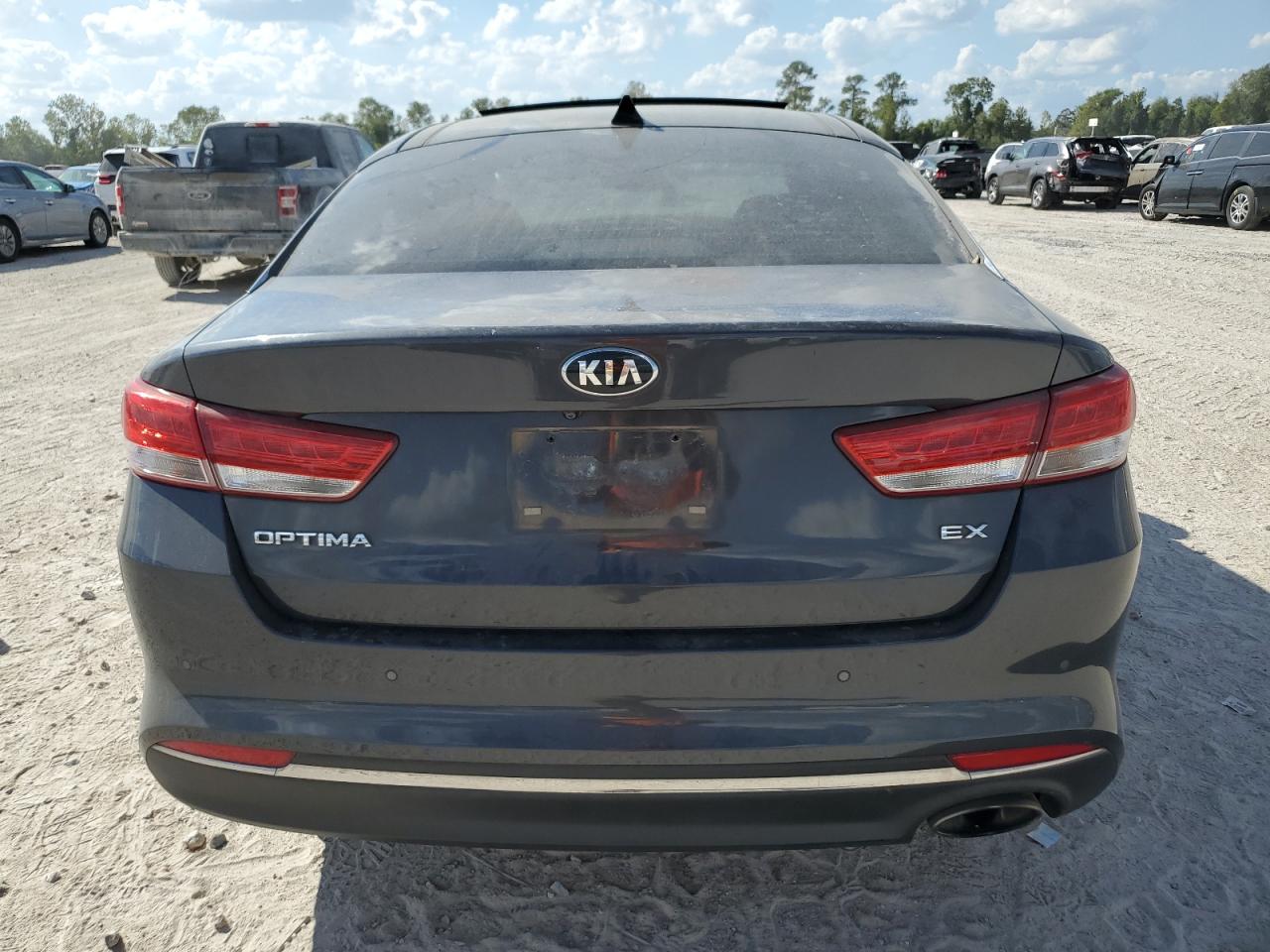 2017 Kia Optima Ex VIN: 5XXGU4L38HG134491 Lot: 77851064