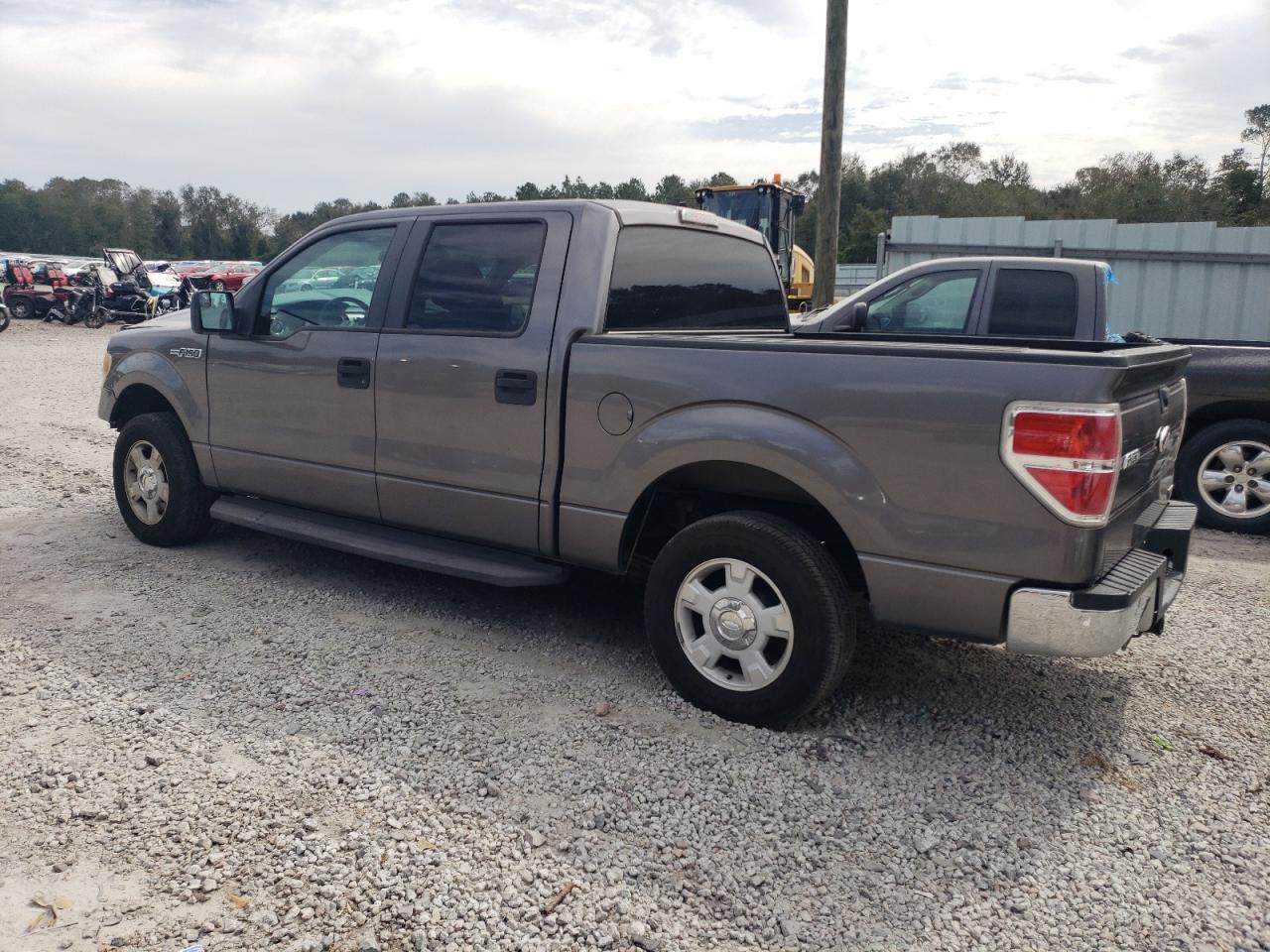 2011 Ford F-150 - Image 2