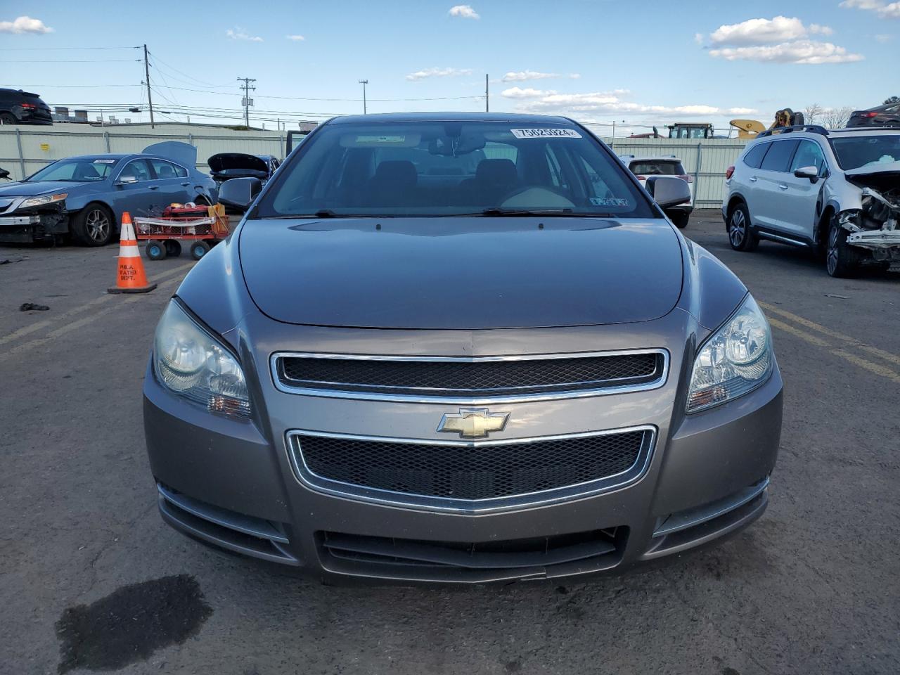 1G1ZC5EB8AF166439 2010 Chevrolet Malibu 1Lt