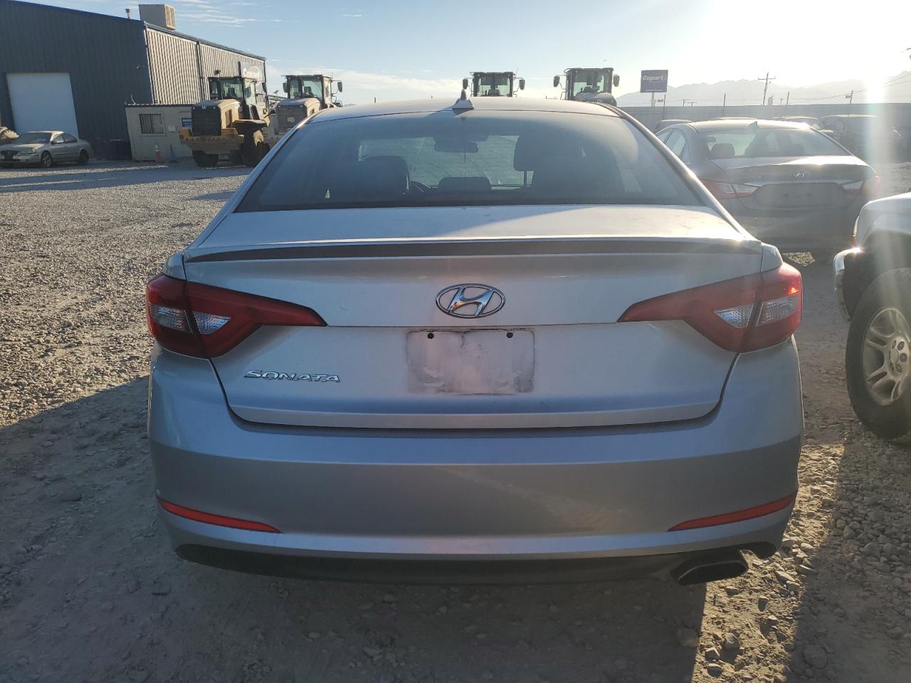 2015 Hyundai Sonata Se VIN: 5NPE24AF0FH040374 Lot: 73216314