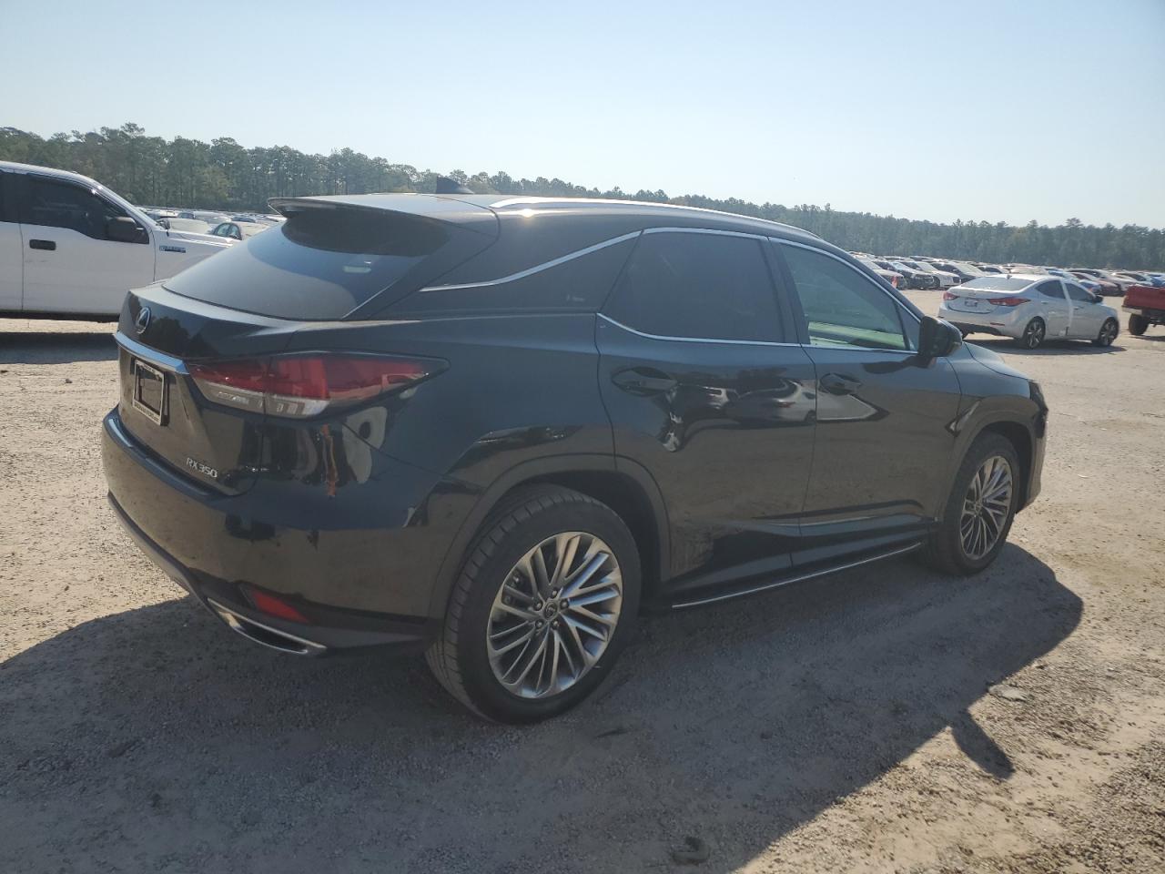 2021 Lexus RX - Image 3
