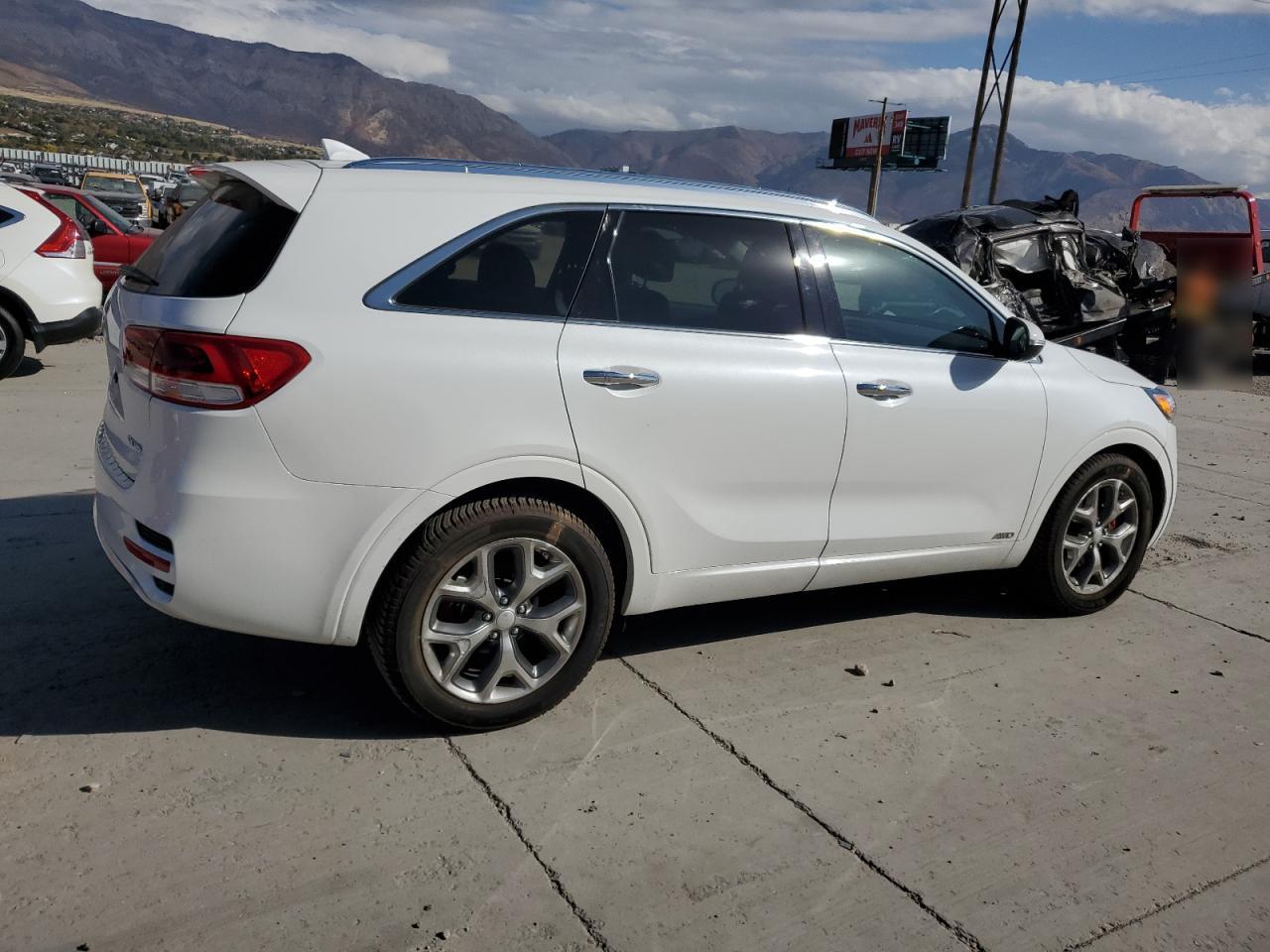 2017 Kia Sorento - Image 3