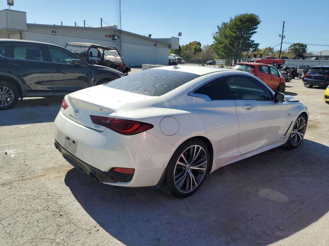2018 Infiniti Q60 - Image 3