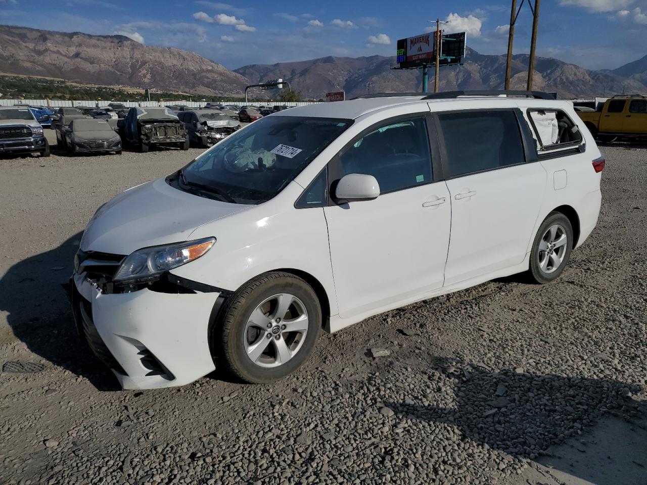 2020 Toyota Sienna - Image 1