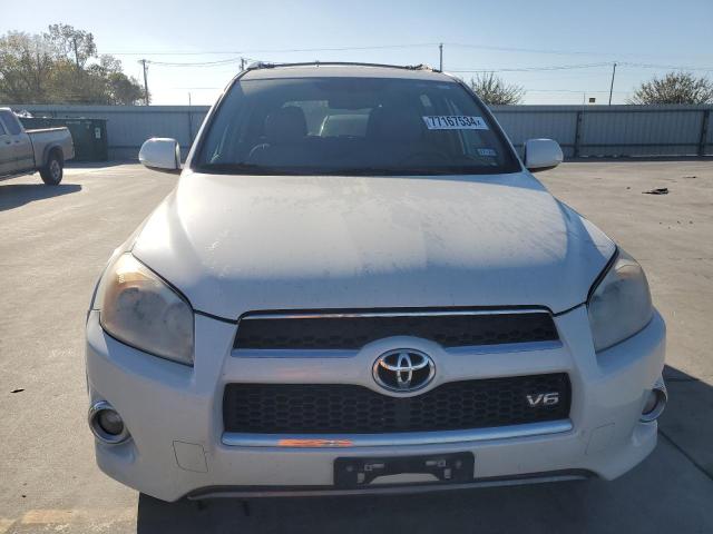 Паркетники TOYOTA RAV4 2012 Білий
