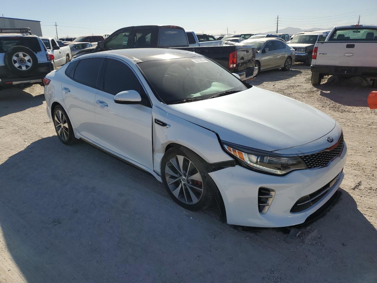 2016 Kia Optima - Image 4