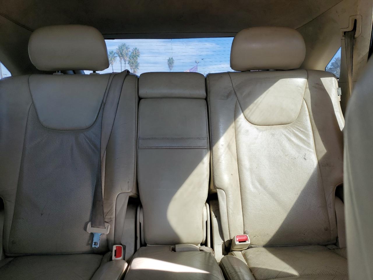 2011 Lexus RX - Image 10