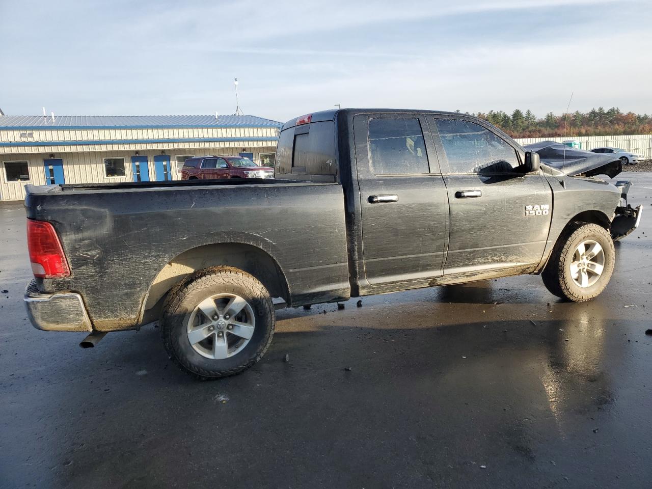 2017 RAM 1500 - Image 3