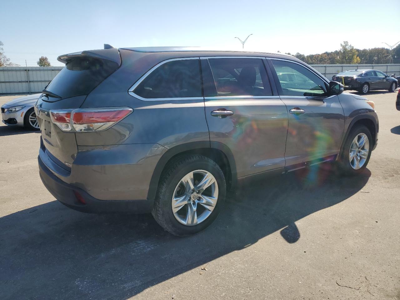 VIN 5TDYKRFH1ES032572 2014 TOYOTA HIGHLANDER no.3