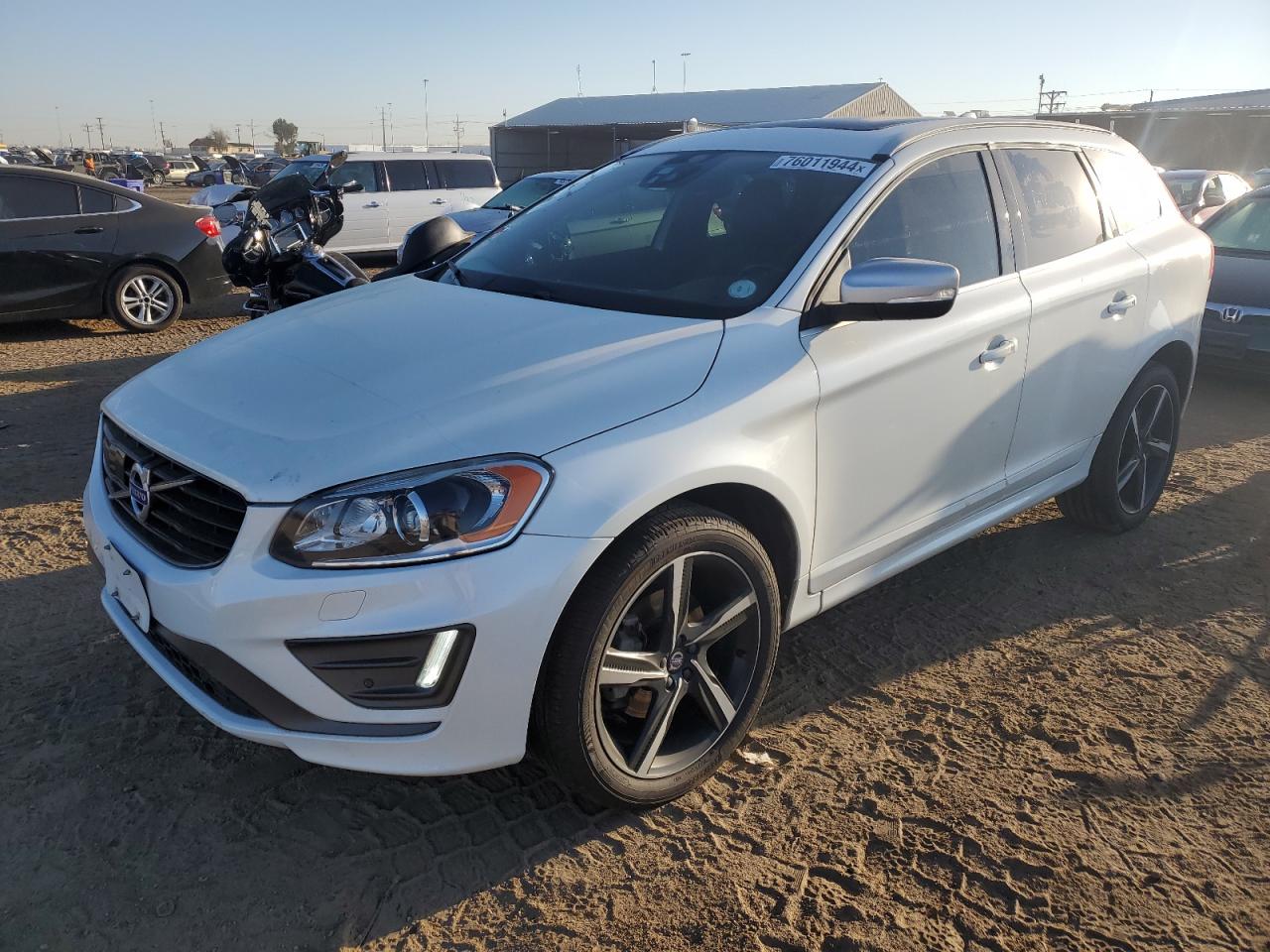 2016 Volvo XC60 - Image 1
