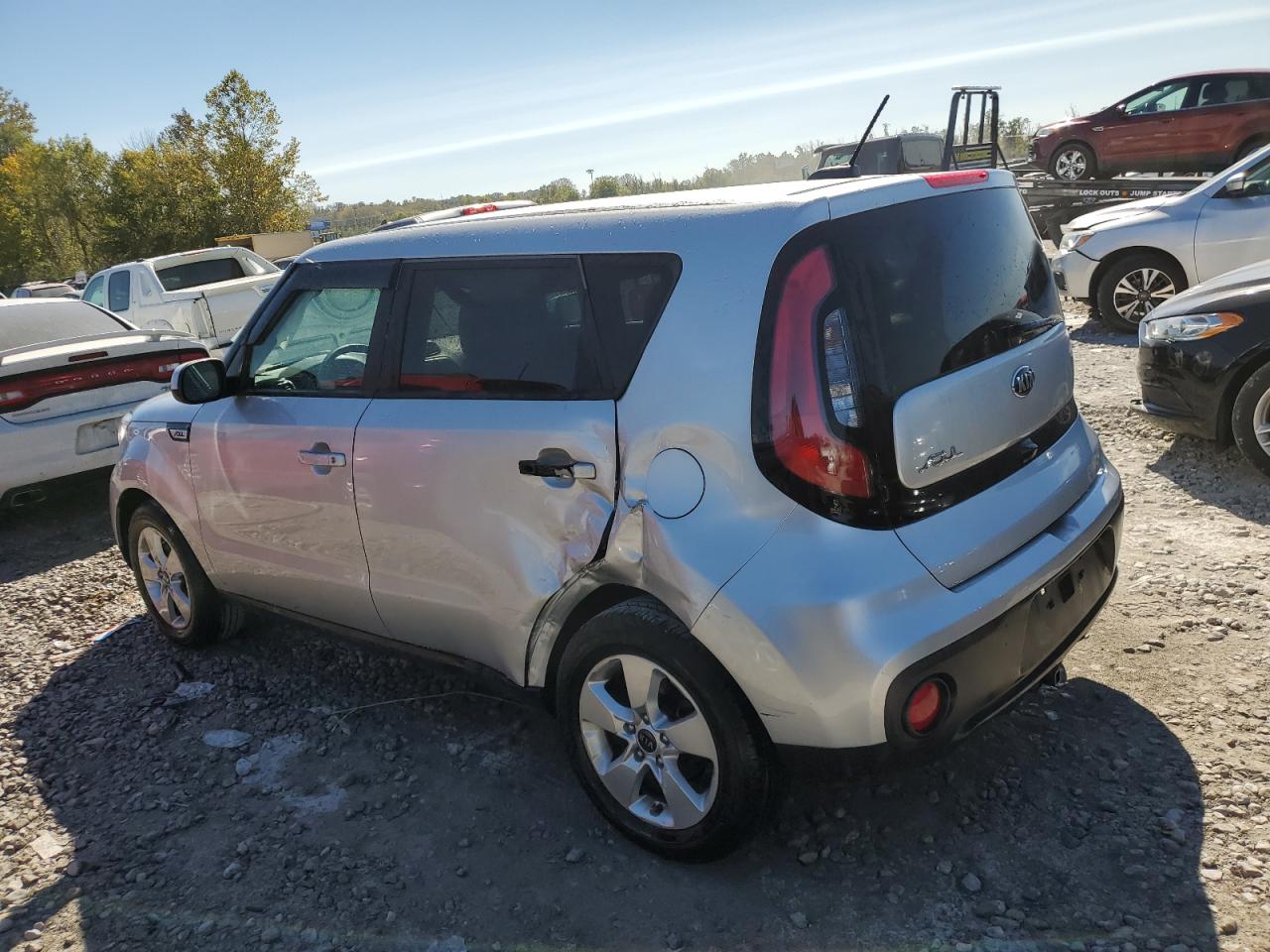 VIN KNDJN2A26K7002413 2019 KIA SOUL no.2