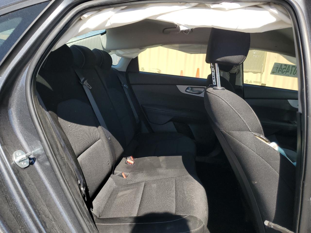 2024 Kia Forte - Image 10