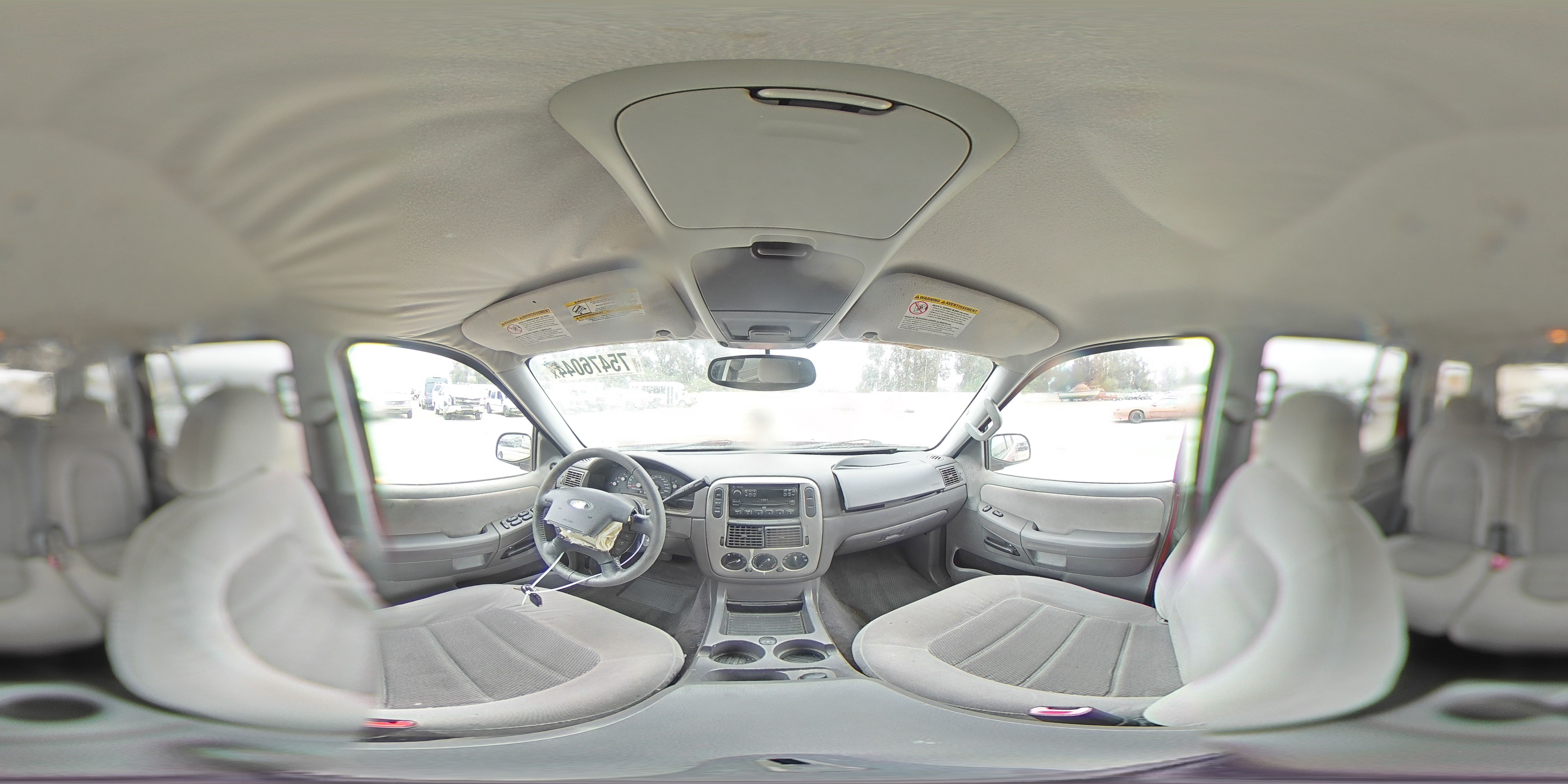 2005 Ford Explorer - Image 14