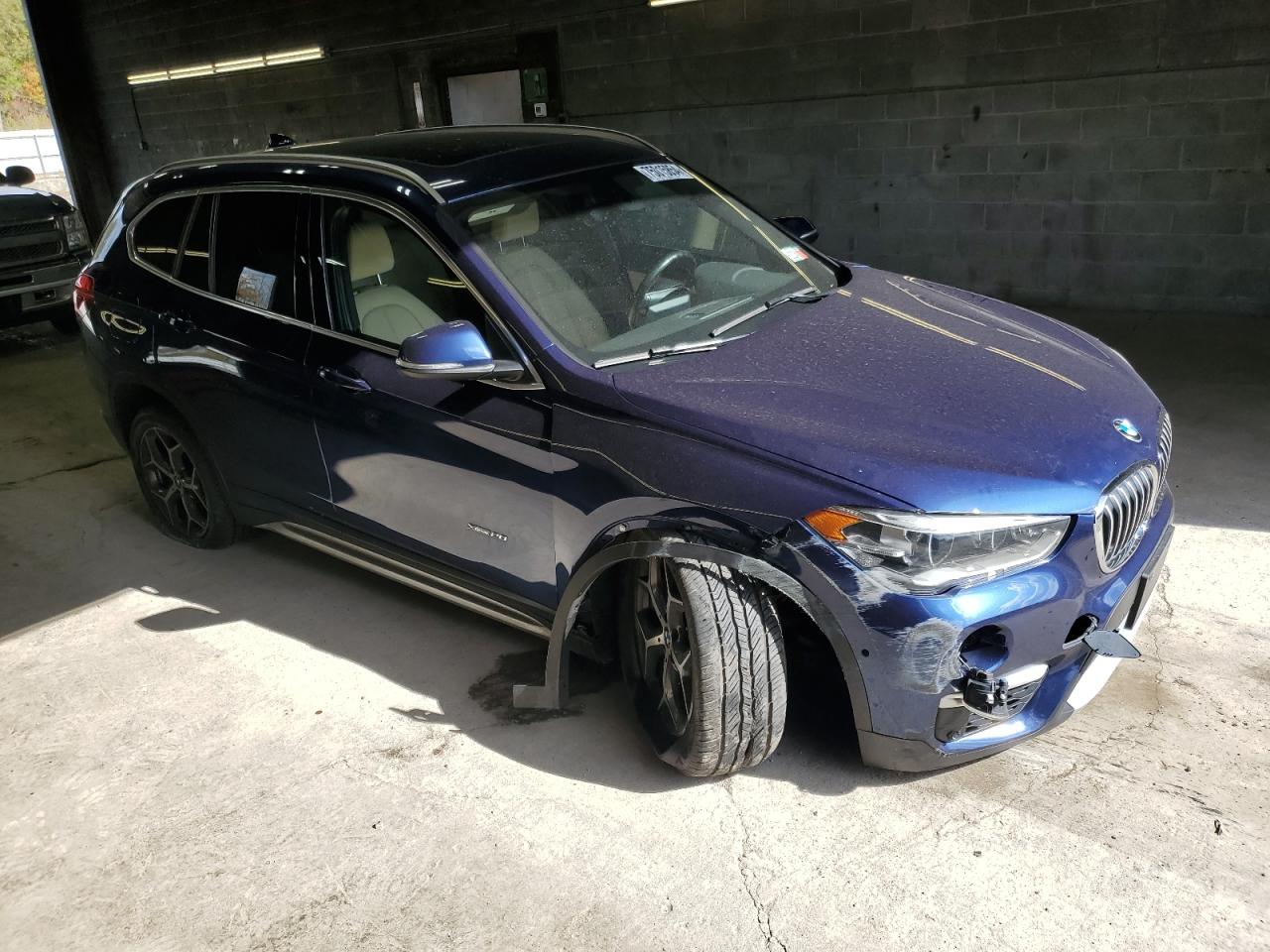 2017 BMW X1 - Image 4