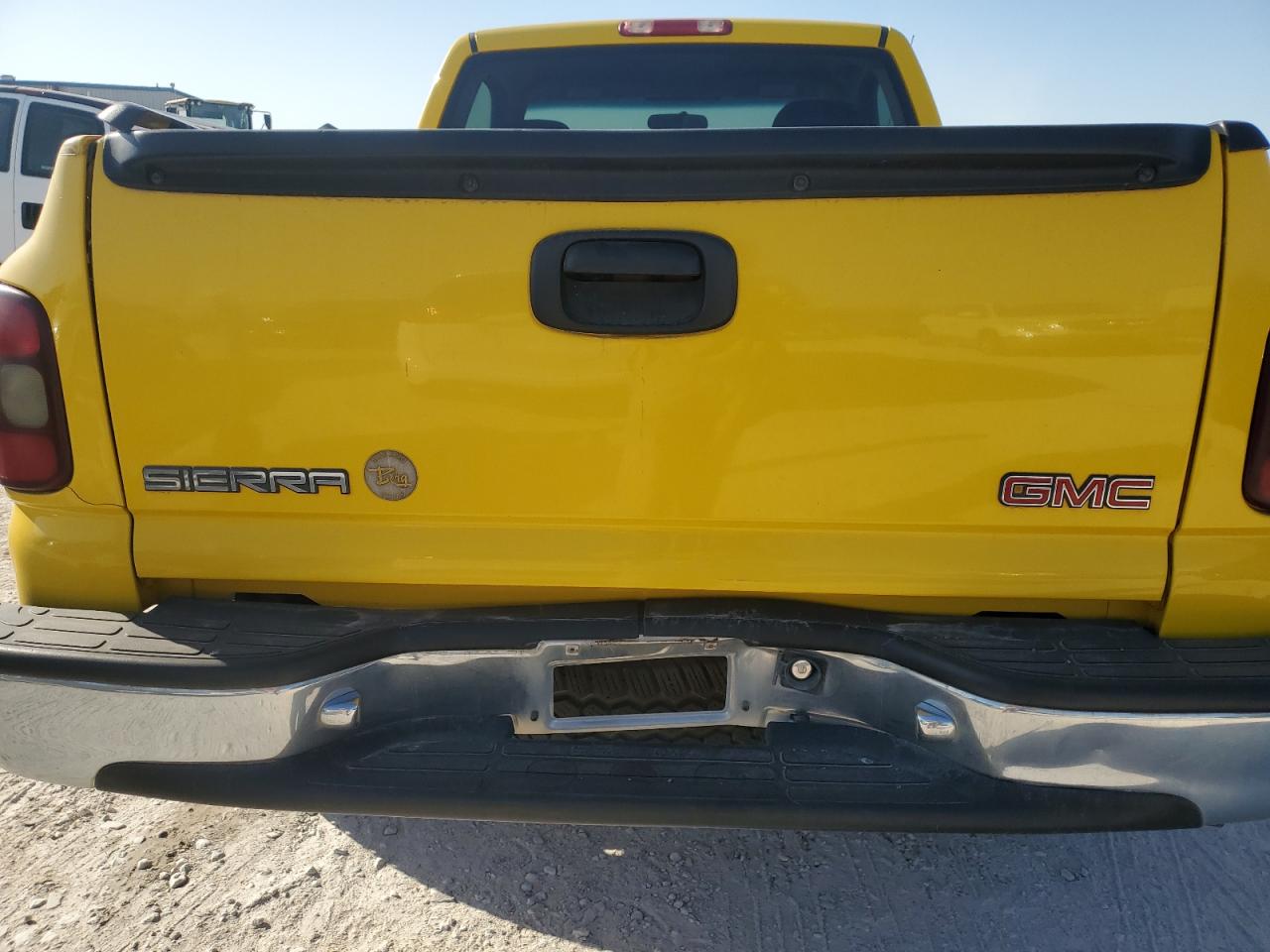 2001 GMC New Sierra C1500 VIN: 1GTEC14V51Z231966 Lot: 74100534