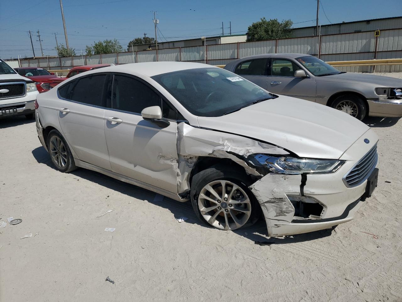 2020 Ford Fusion - Image 4