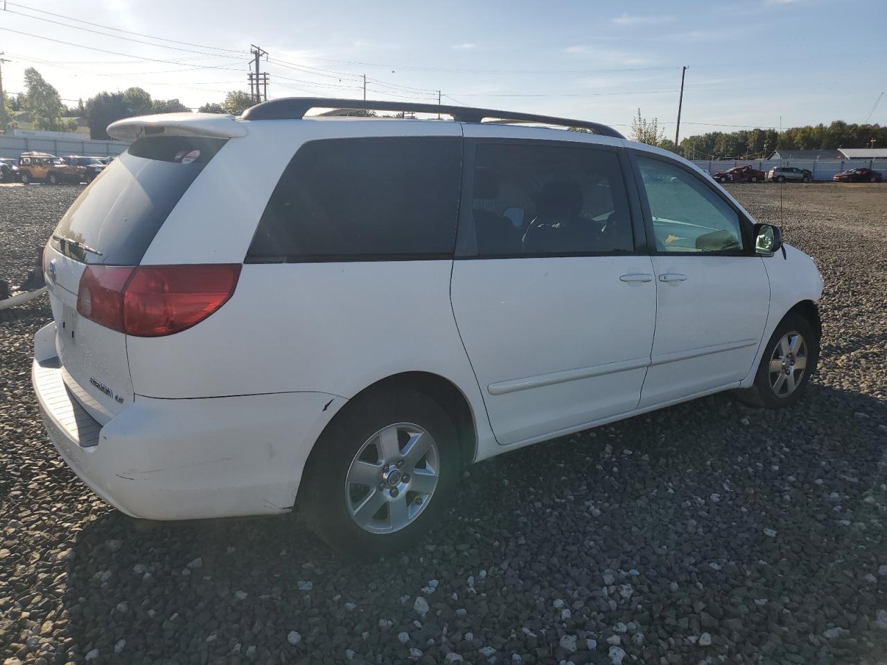 2008 Toyota Sienna - Image 3