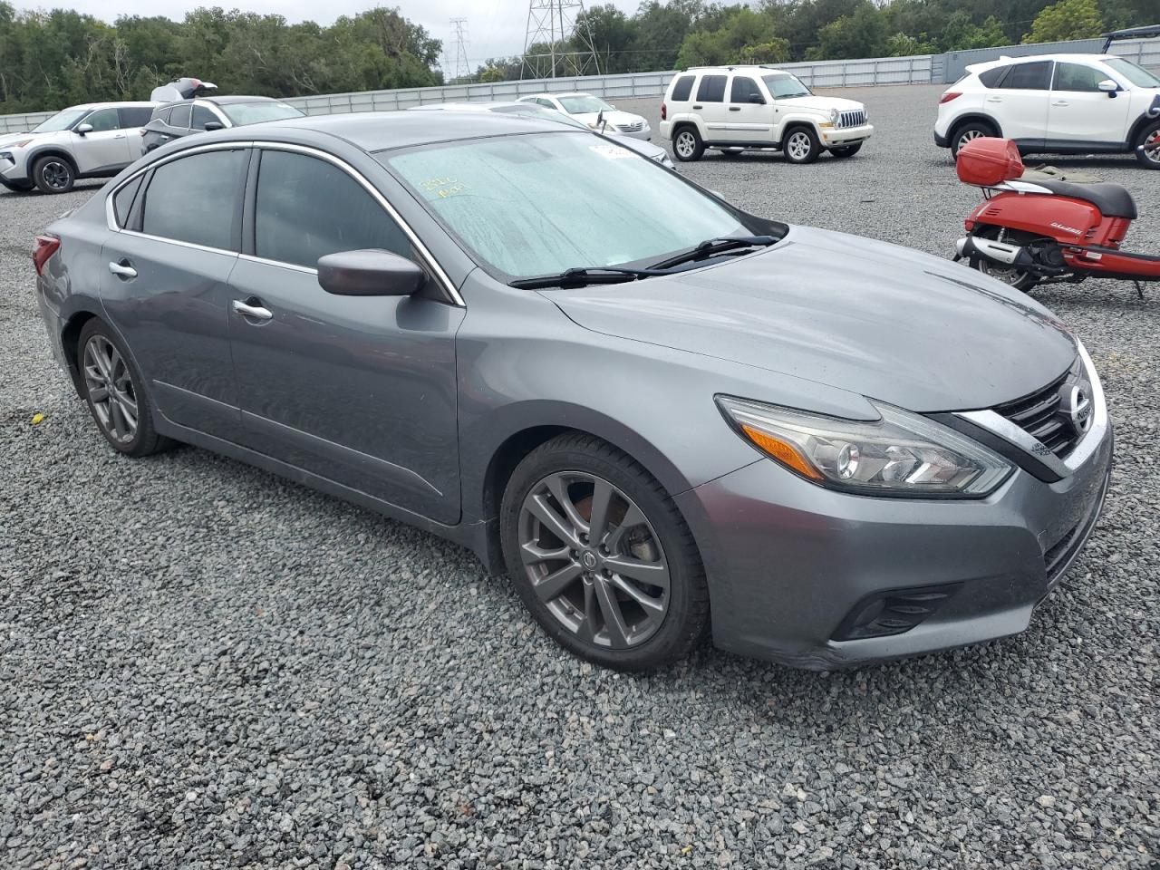 2018 Nissan Altima - Image 4