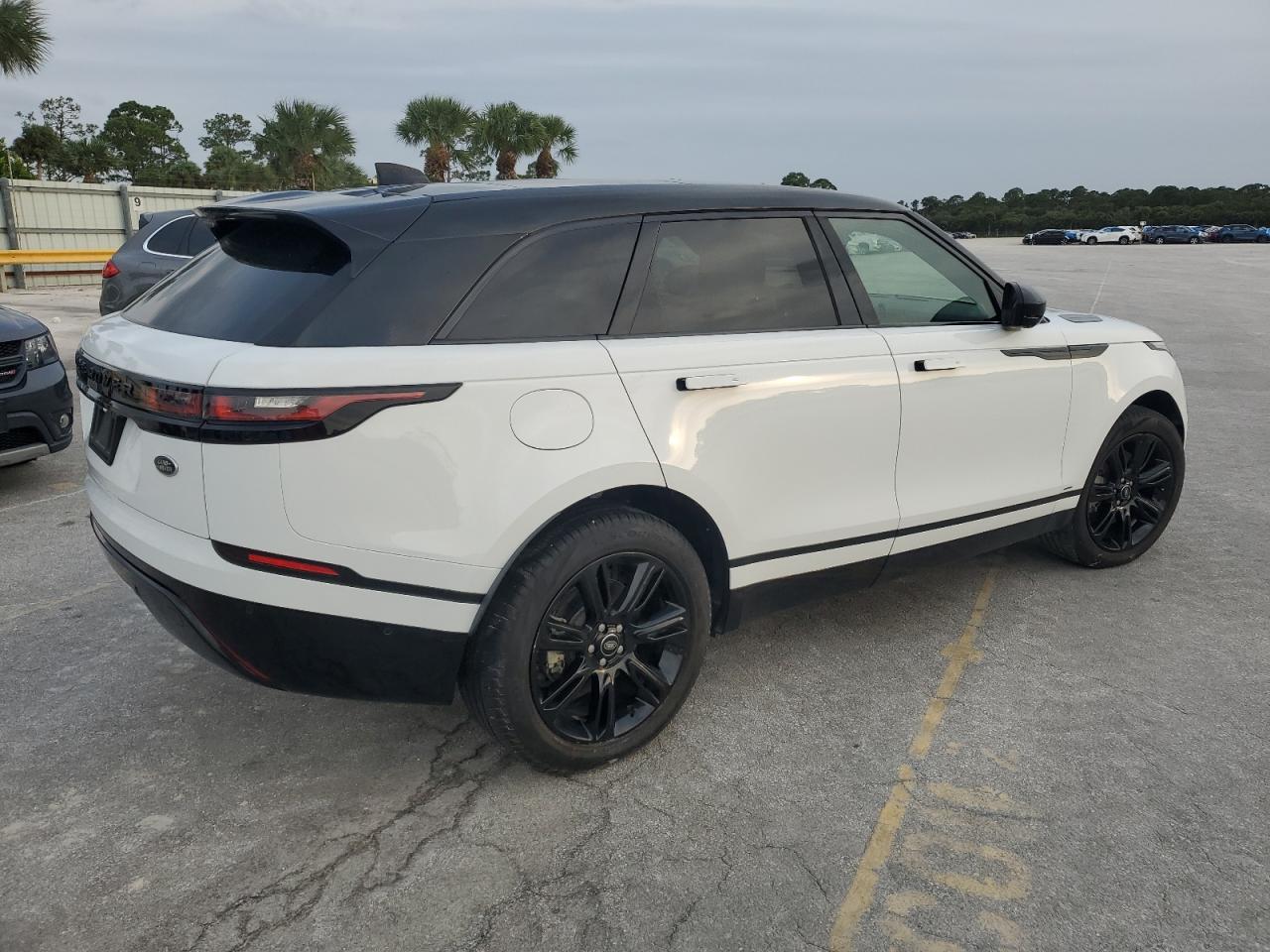 2021 Land Rover Range Rover - Image 3