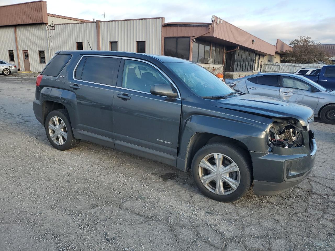 2017 GMC Terrain - Image 4