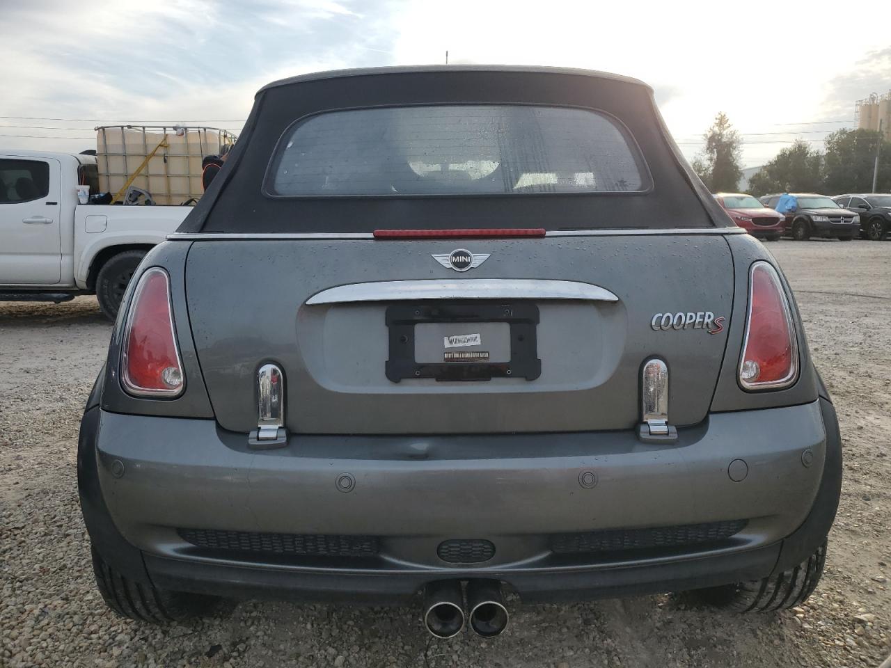 2007 Mini Cooper S VIN: WMWRH33527TJ44051 Lot: 77777034