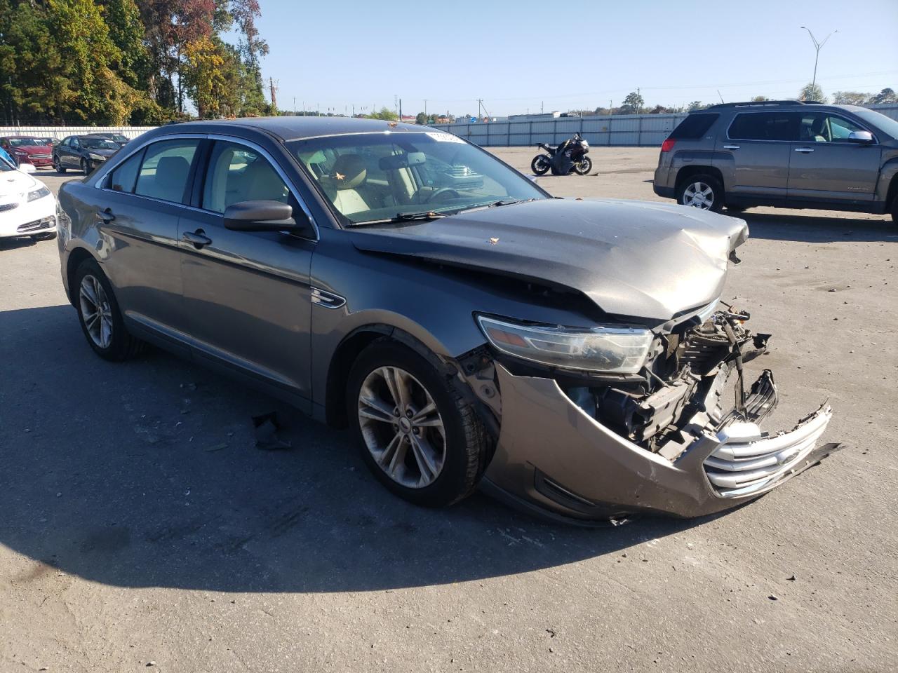 2014 Ford Taurus - Image 4