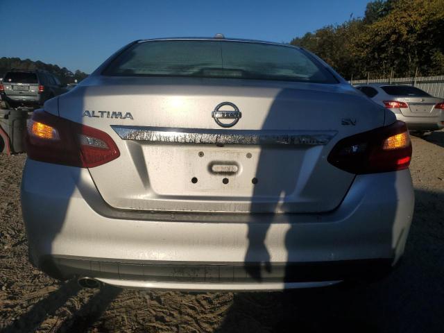  NISSAN ALTIMA 2018 Srebrny