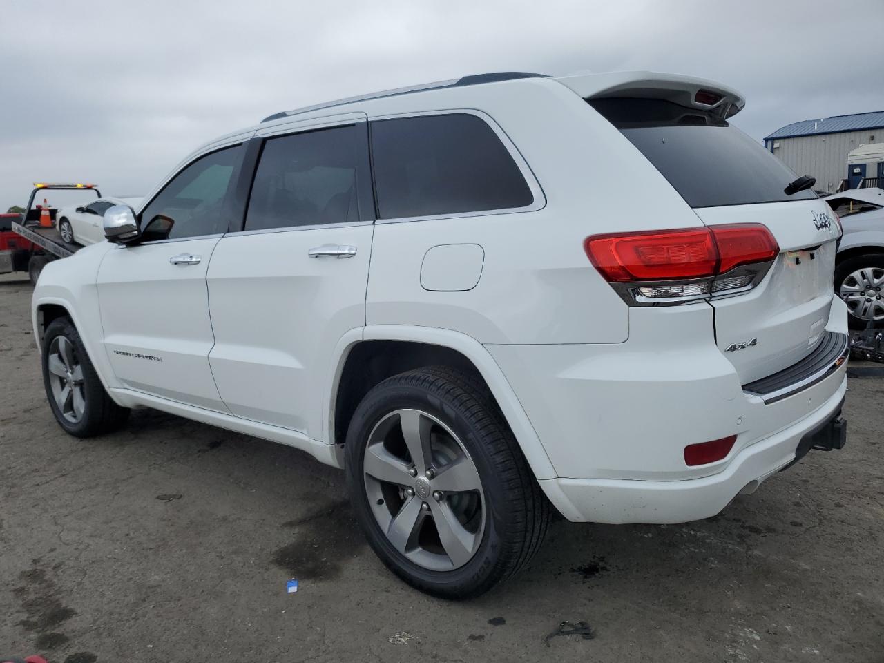 2015 Jeep Grand Cherokee - Image 2