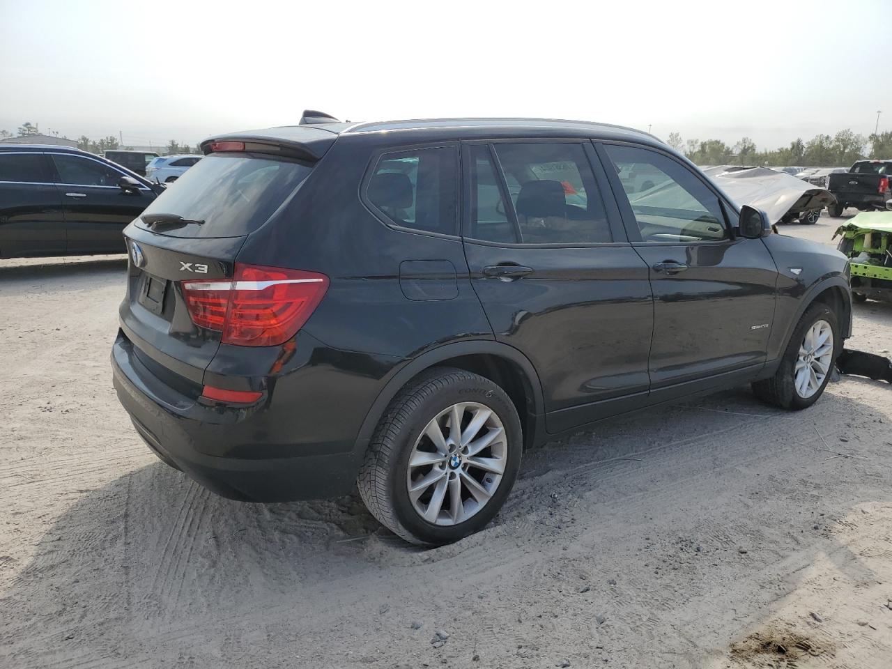 VIN 5UXWZ7C31H0X40200 2017 BMW X3 no.3