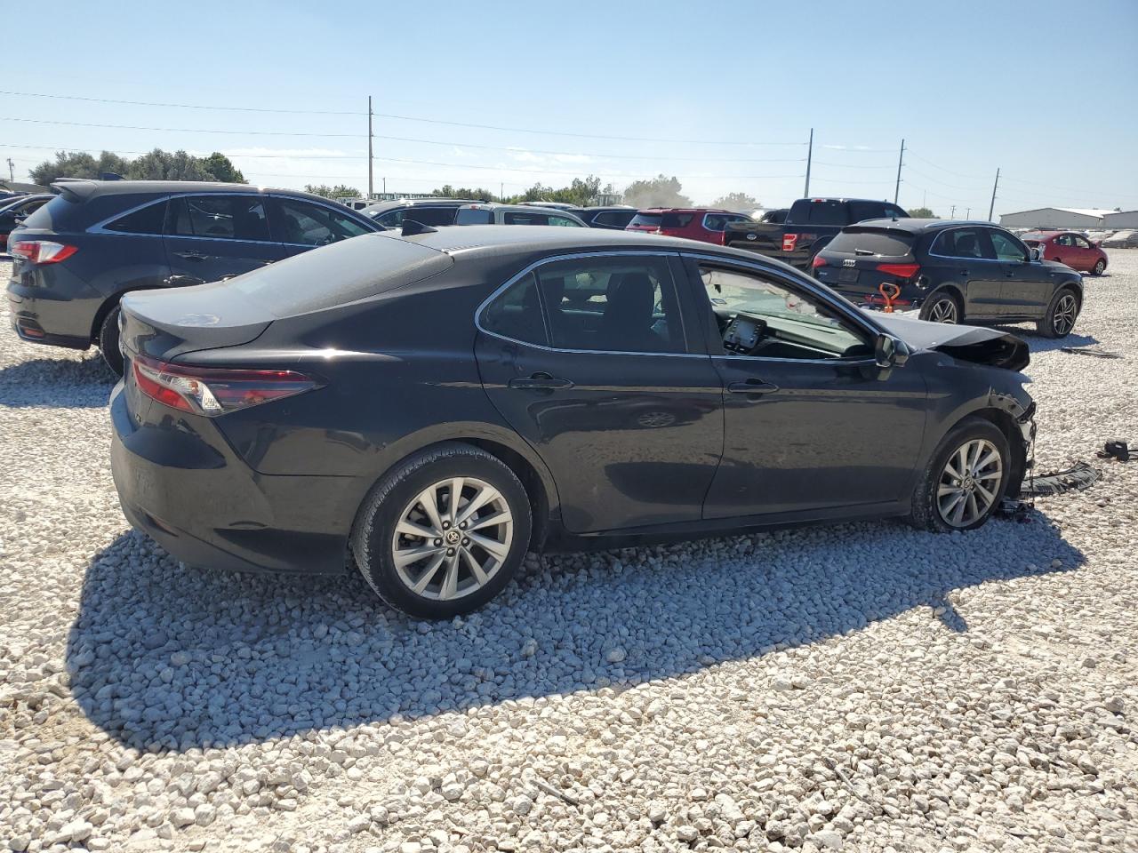 2021 Toyota Camry - Image 3