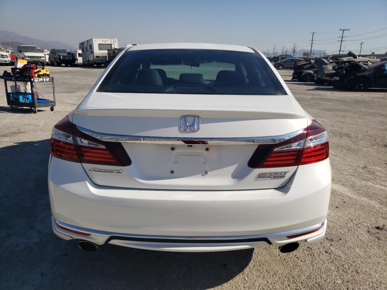 2017 Honda Accord Sport VIN: 1HGCR2F52HA081995 Lot: 77872244