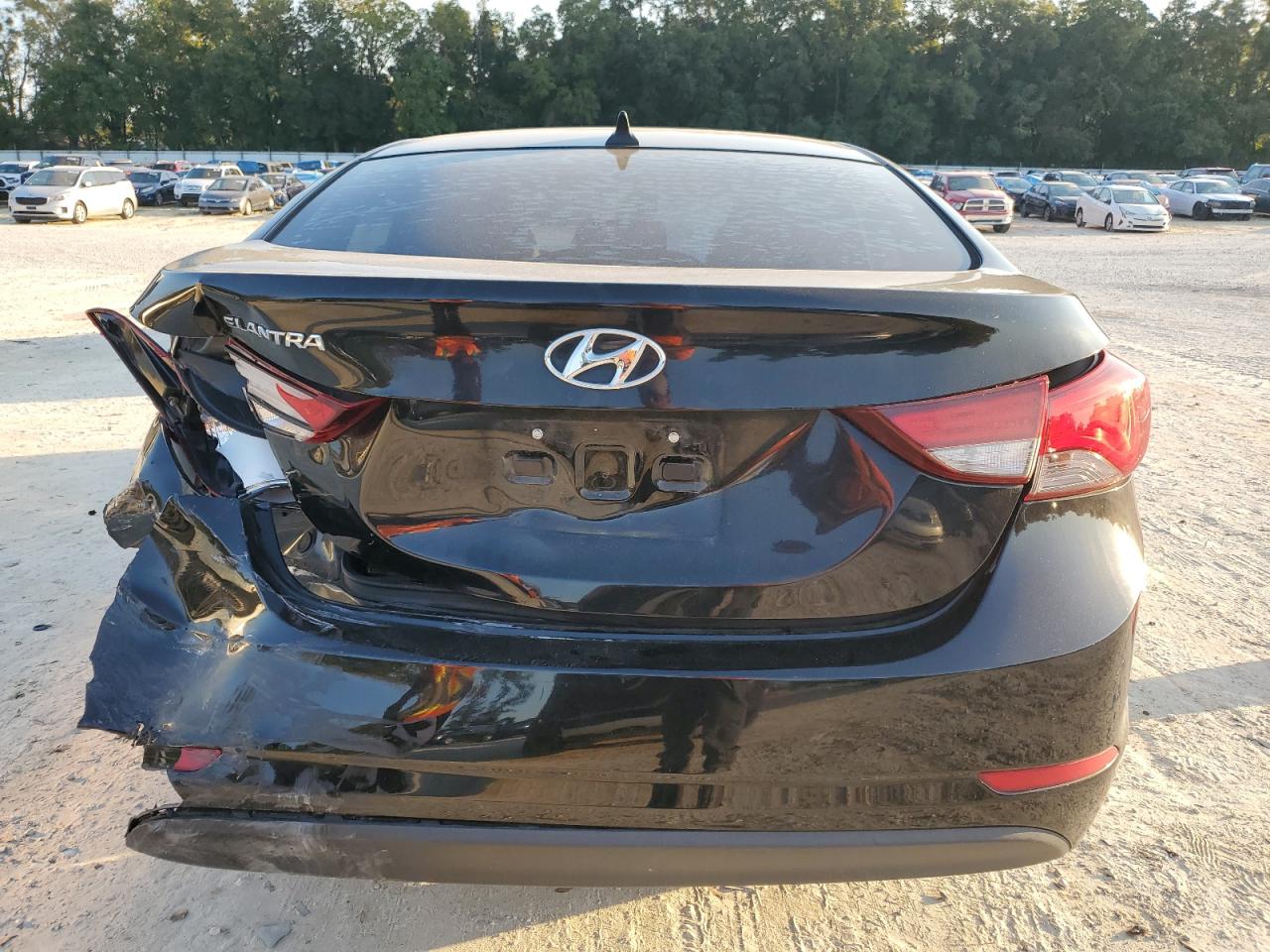 2015 Hyundai Elantra Se VIN: KMHDH4AE0FU381261 Lot: 76016484