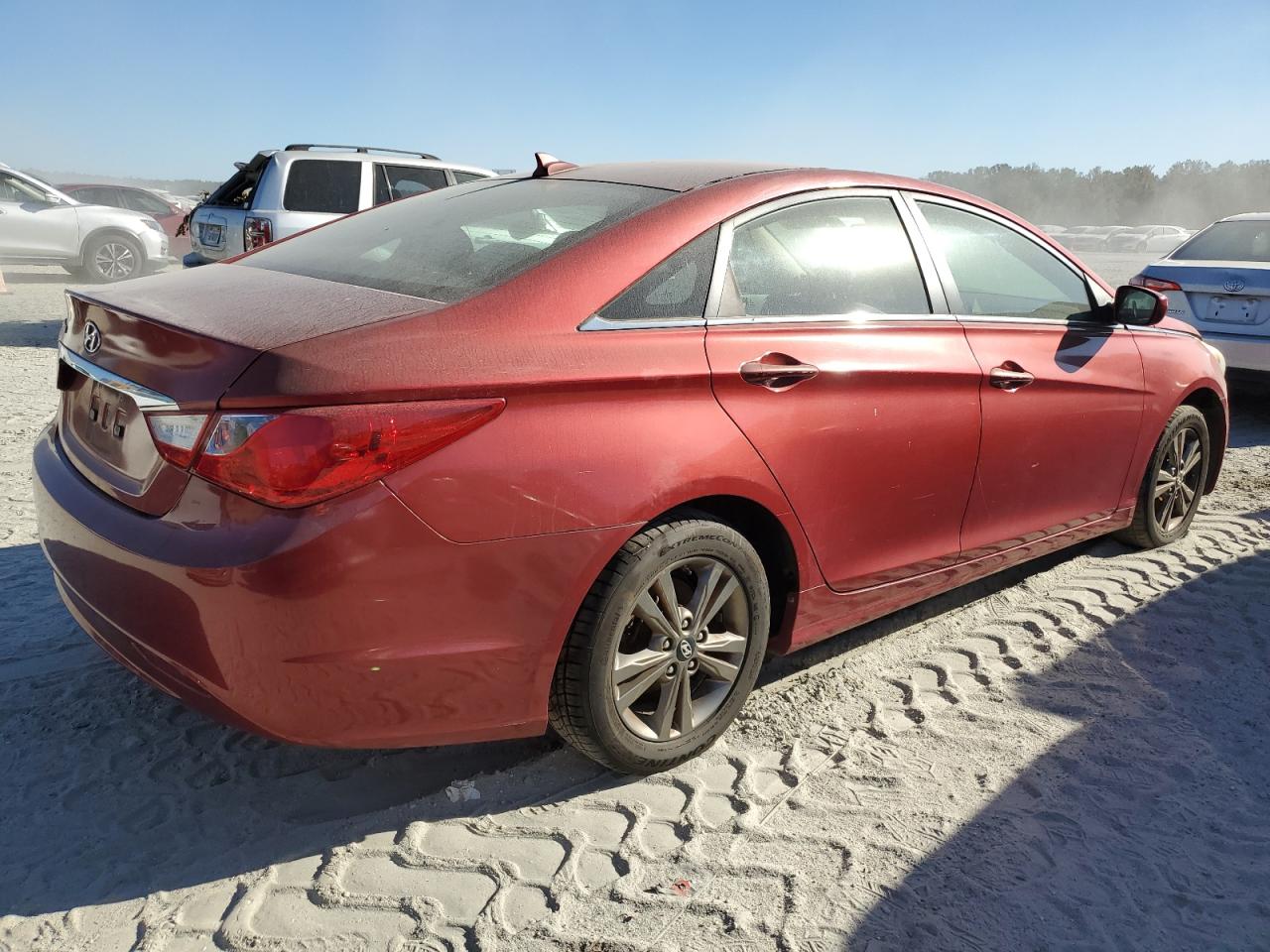 2012 Hyundai Sonata - Image 3