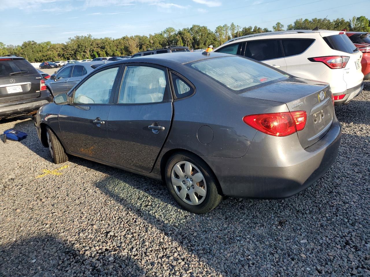 2008 Hyundai Elantra - Image 2