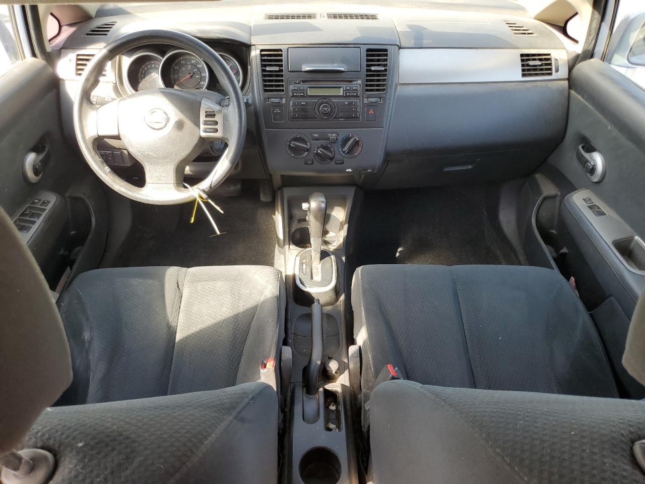 2011 Nissan Versa - Image 8
